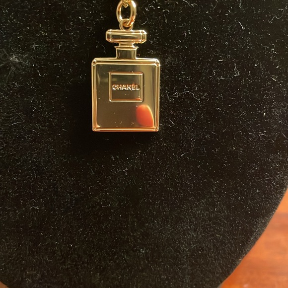 Gold plated Chanel pendant. I will include the necklace. - Picture 3 of 4